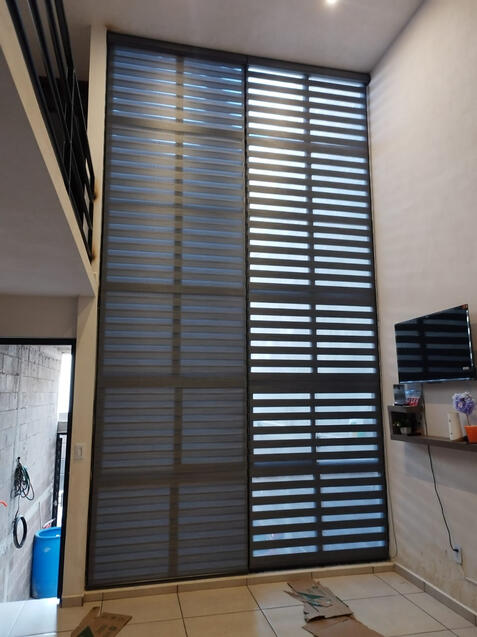 Persiana Sheer Elegance a doble altura